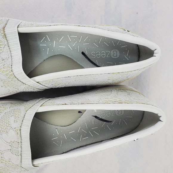 Bzees Flirty Gray Lace Slip On Cushioned Sneakers Women's Size 6M - Picture 10 of 11